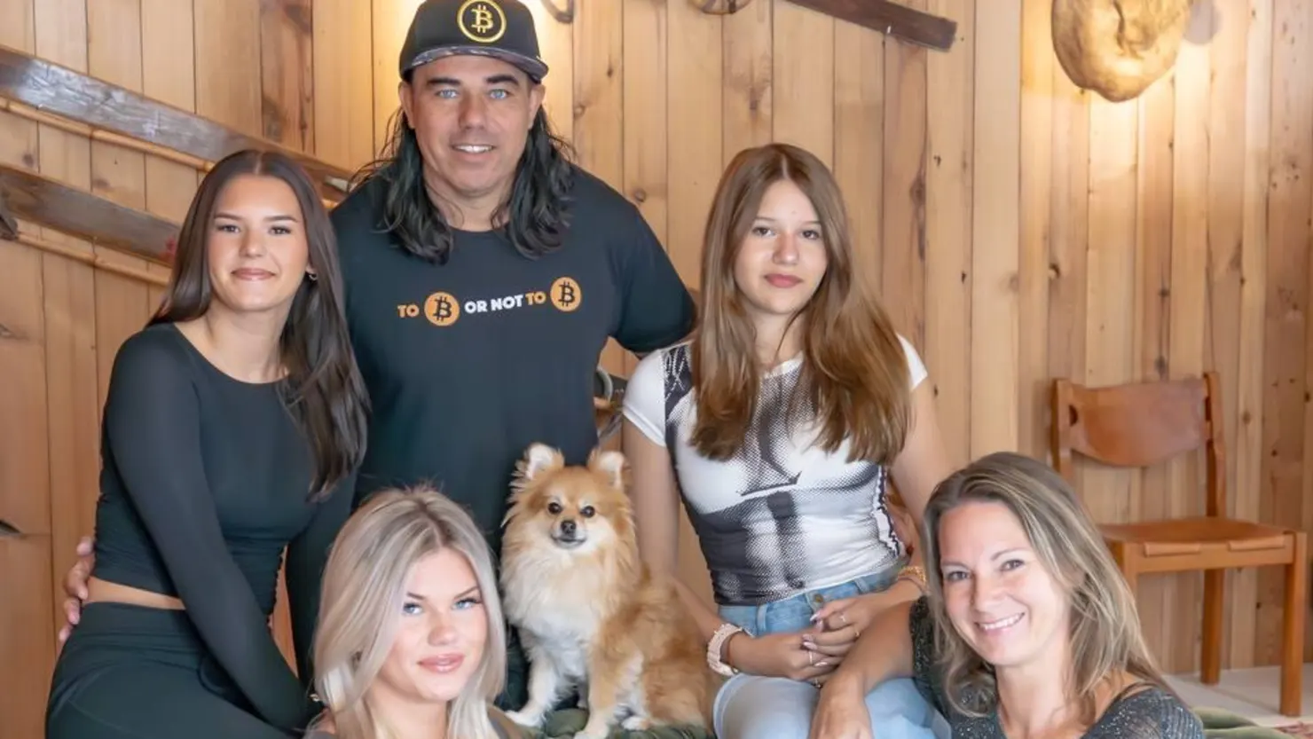 Glassnode-Bericht: 30 % des Bitcoin-Umlaufs wurden von Institutionen und Regierungen kontrolliert, was BTC in Richtung nationaler Reserven drängte